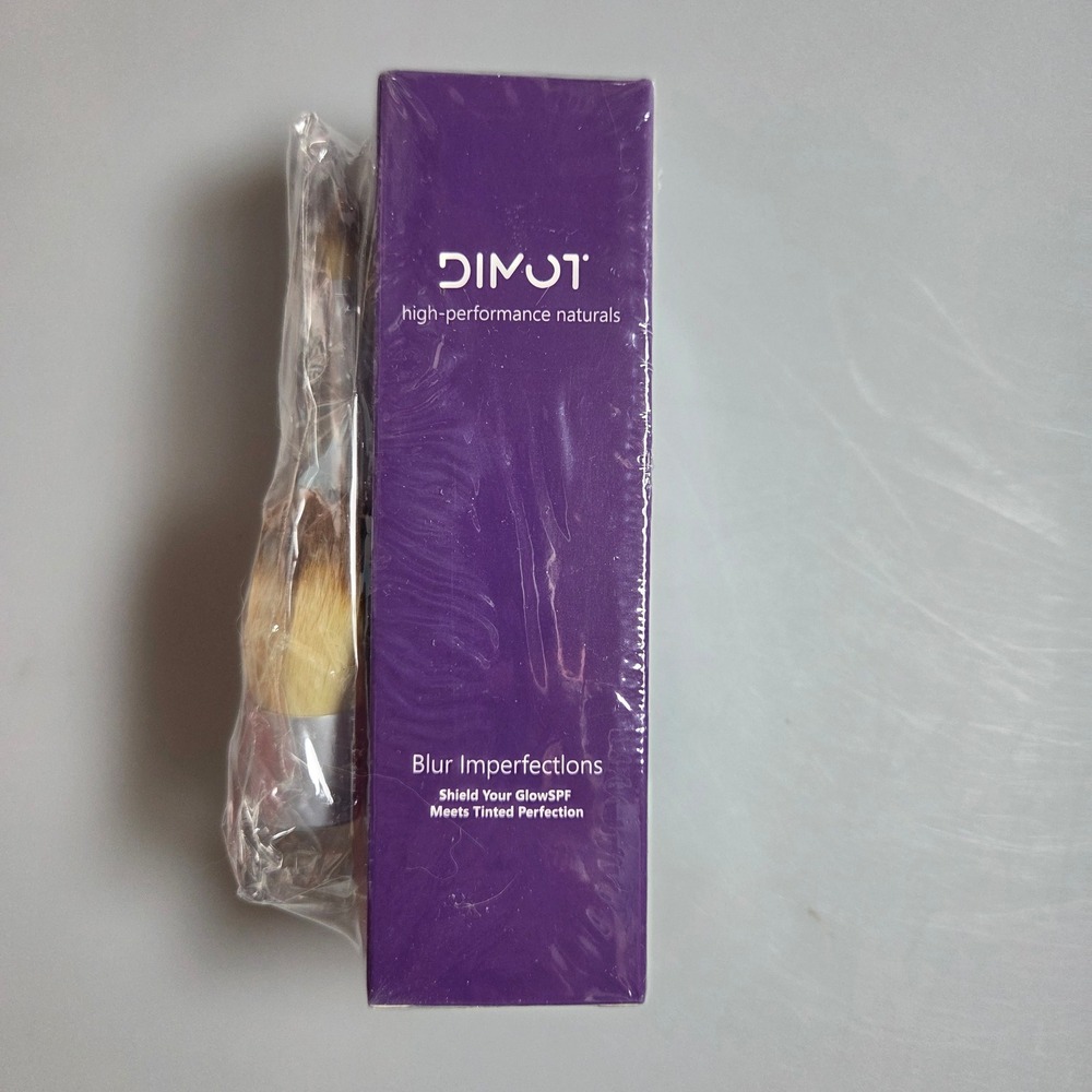 Dimot High-Performance Naturals Blur Imperfections Tinted SPF with Brush Set NEW